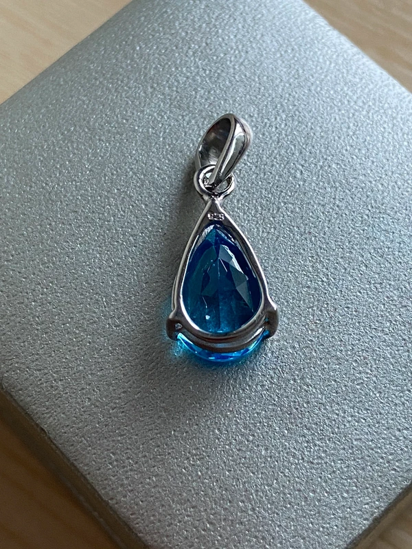 Swiss Blue Topaz Silver Pendant - Image 2